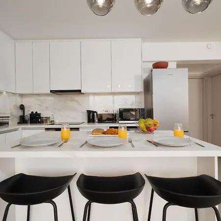 Analise Apartment *