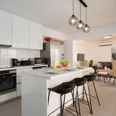Analise Apartment *